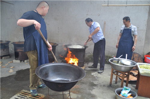 1562390674371313.jpg 14628708706714.jpg